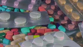 imagens de comprimidos e cápsulas de pilhas médicas video