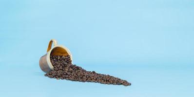 granos de café taza de café bebida energética foto