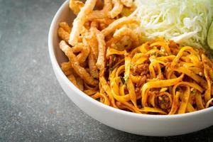 fideos chinos yunnan o kwa meng foto