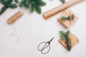 Fondo de banner de maqueta de navidad con copos de nieve foto