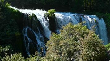 Cascada de Marmore en verano en Umbría. video