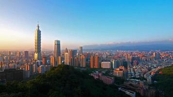 belos edifícios da cidade de taipei, taiwan video