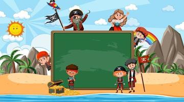 Pizarra vacía con muchos personajes de dibujos animados de niños piratas en la playa vector