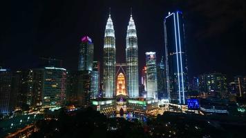 tour jumelle petronas dans la ville de malaisie