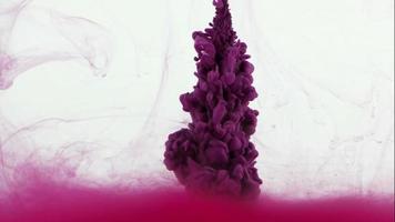 abstrakte bunte Tinte in Unterwasser verbreitet video