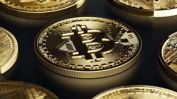 bitcoin crypto currency - btc. foto macro de bitcoins girando