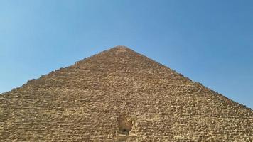 la pirámide de khufu de giza foto