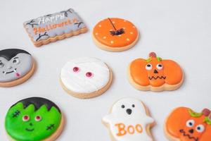 conjunto de galletas divertidas de halloween foto