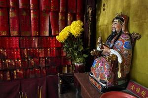 Pequeño santuario tradicional chino en el templo a-ma Macao China foto