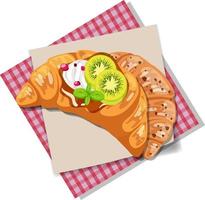 croissant con kiwi y cobertura de crema aislado vector