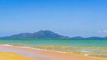 playa de aow yai en la isla de koh phayam, tailandia, 2020