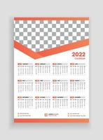 Diseño de calendario de pared de una página 2022. Diseño de calendario de pared 2022. Diseño de calendario de año nuevo 2022. La semana comienza el lunes. plantilla para calendario anual 2022 vector