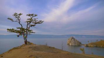 Lago Baikal isla Olkhon en un día soleado, Irkutsk Rusia foto