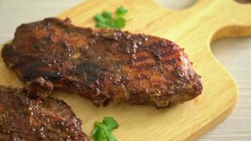 jerk chicken - grillad kyckling i jamaica -stil video