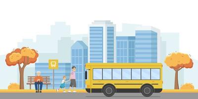 ilustración vectorial de una ciudad de otoño. la gente está esperando el autobús en la parada del autobús. un hombre y un niño van de la mano hacia el autobús que se aproxima. infraestructura urbana.