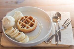 waffle and ice cream photo