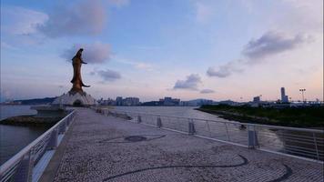 Estatua de kun iam en la ciudad de macao video