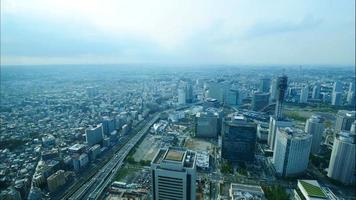 belo edifício ao redor da cidade de Yokohama no Japão video