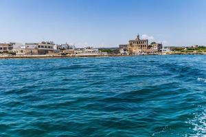 polignano una yegua vista desde el mar foto