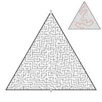 difícil laberinto triangular. juego para niños y adultos. rompecabezas para niños. una entrada, una salida. enigma del laberinto. Ilustración de vector plano aislado sobre fondo blanco. con respuesta.