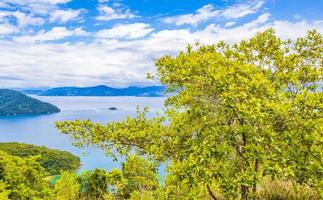 gran isla tropical ilha grande abraao panorama de la playa brasil. foto