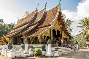 luang prabang, laos 2018- templo wat xieng thong en luang prabang, laos