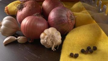 Fresh red onions photo