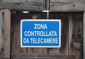 Cámara controlada por CCTV firmar en italiano foto