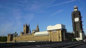 timelapse ville de londres avec la tamise en angleterre video