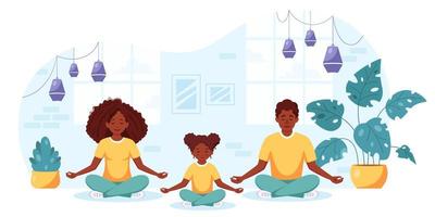 familia negra haciendo yoga en un interior acogedor. familia pasando tiempo juntos. vector