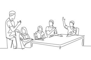 One single line drawing of young startup CEO lead the company gathering and meeting with his team member at the office. Business meeting concept continuous line draw design graphic vector illustration