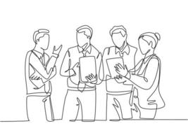 One continuous line drawing of young businessmen and businesswoman listening trainer explain business lesson. Business presentation concept. Trendy single line draw graphic design vector illustration