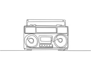 One single line drawing of retro old fashioned analog radio tape. Classic vintage audio technology concept. Music player continuous line draw graphic design vector illustration
