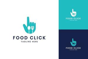 diseño de logotipo de espacio negativo de clic de comida vector