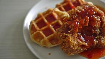 fried chicken with waffle video