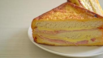 sándwich de jamón y queso casero video