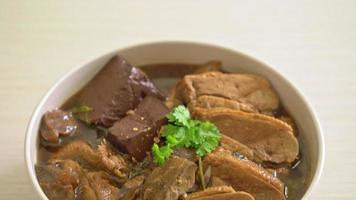 pot stew duck or steamed duck with soy sauce video