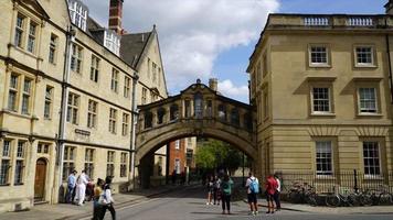 Timelapse Oxford City mit Seufzerbrücke in Großbritannien video