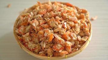 crevettes séchées ou crevettes séchées salées video