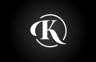 K icono de logotipo de letra del alfabeto en color blanco y negro. Diseño de círculo simple y creativo para negocios y empresa. vector
