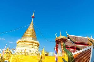 wat phra that doi kham - templo de la montaña dorada