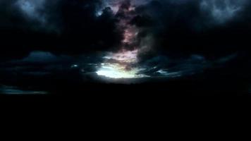 fondo atmosférico de nubes oscuras video
