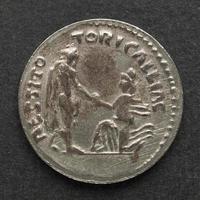 antigua moneda romana y griega foto