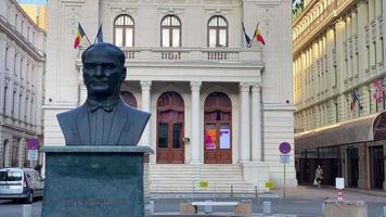 bucarest, rumania - 21 de septiembre de 2021 - video de viaje 4k de la maravillosa ciudad de bucarest en rumania