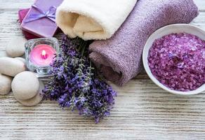 productos de spa de lavanda foto