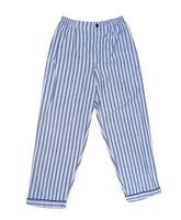 Pantalones de pijama a rayas de color azul de aislados en blanco, vista superior. pantalones de dormir de cerca