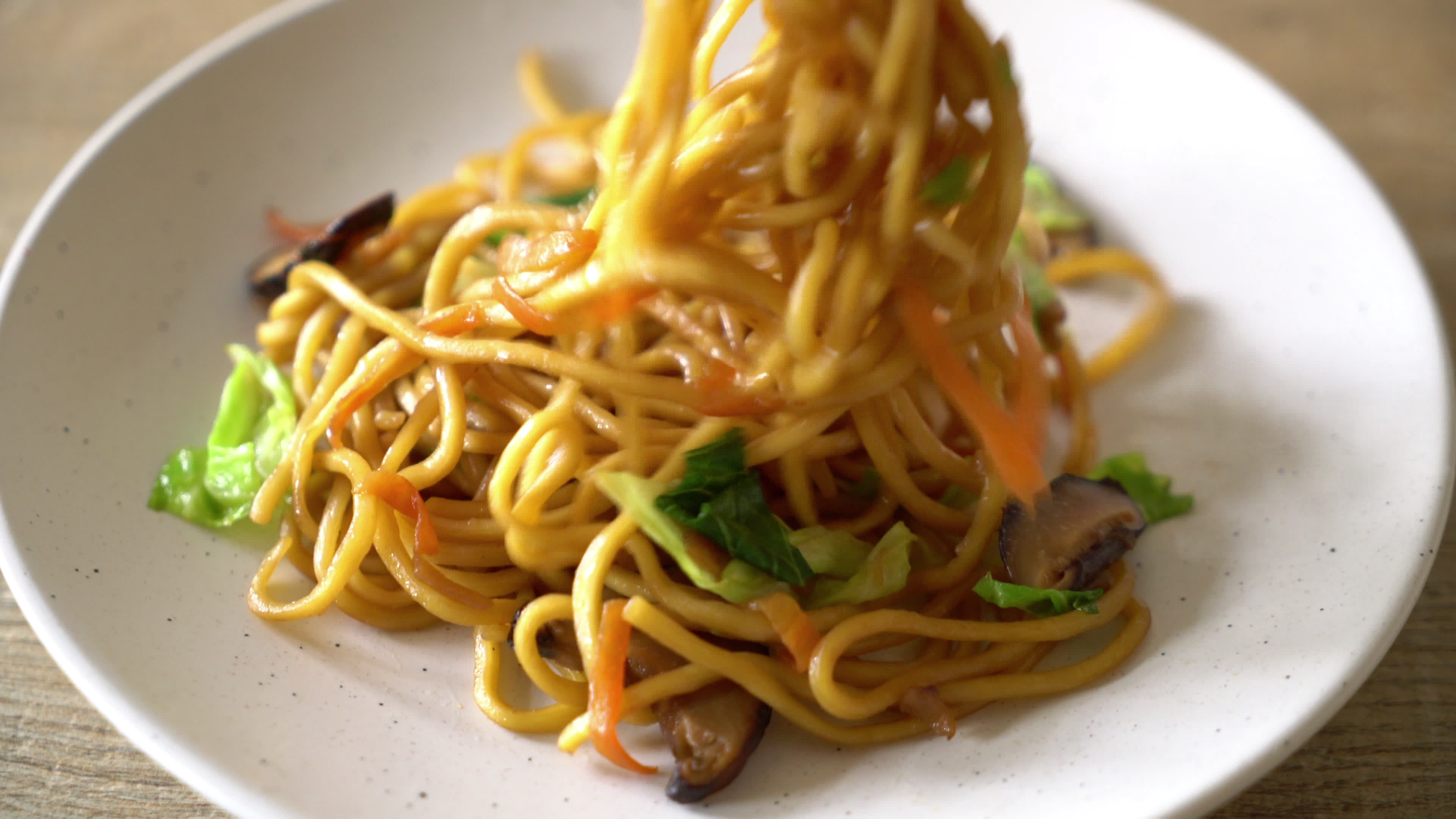 yakisoba noodles with vegetable 3744119 Stock Video at Vecteezy