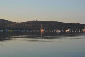 gumbet, turquía, 2020 - panorama de playa y playa en bodrum foto