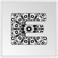 letra e con flor de mandala. adorno decorativo en estilo étnico oriental. página de libro para colorear. vector