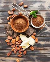 Cocoa powder and beans photo